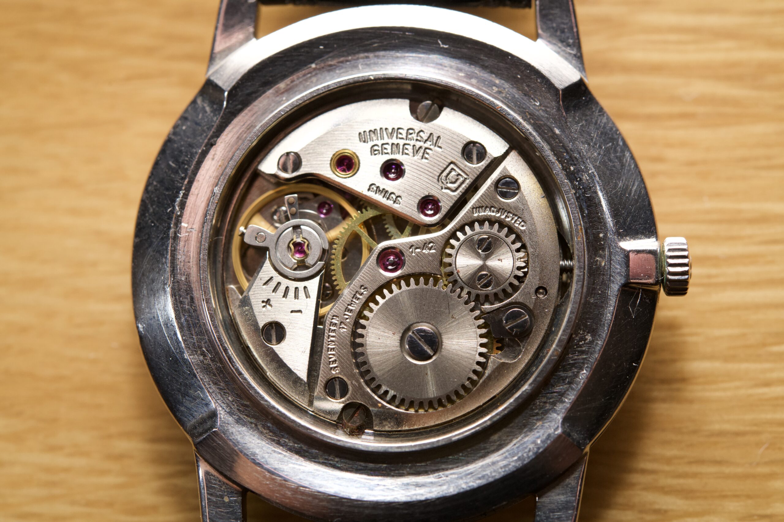 ユニバーサルジュネーブ Cal.1-42 手巻 1970年