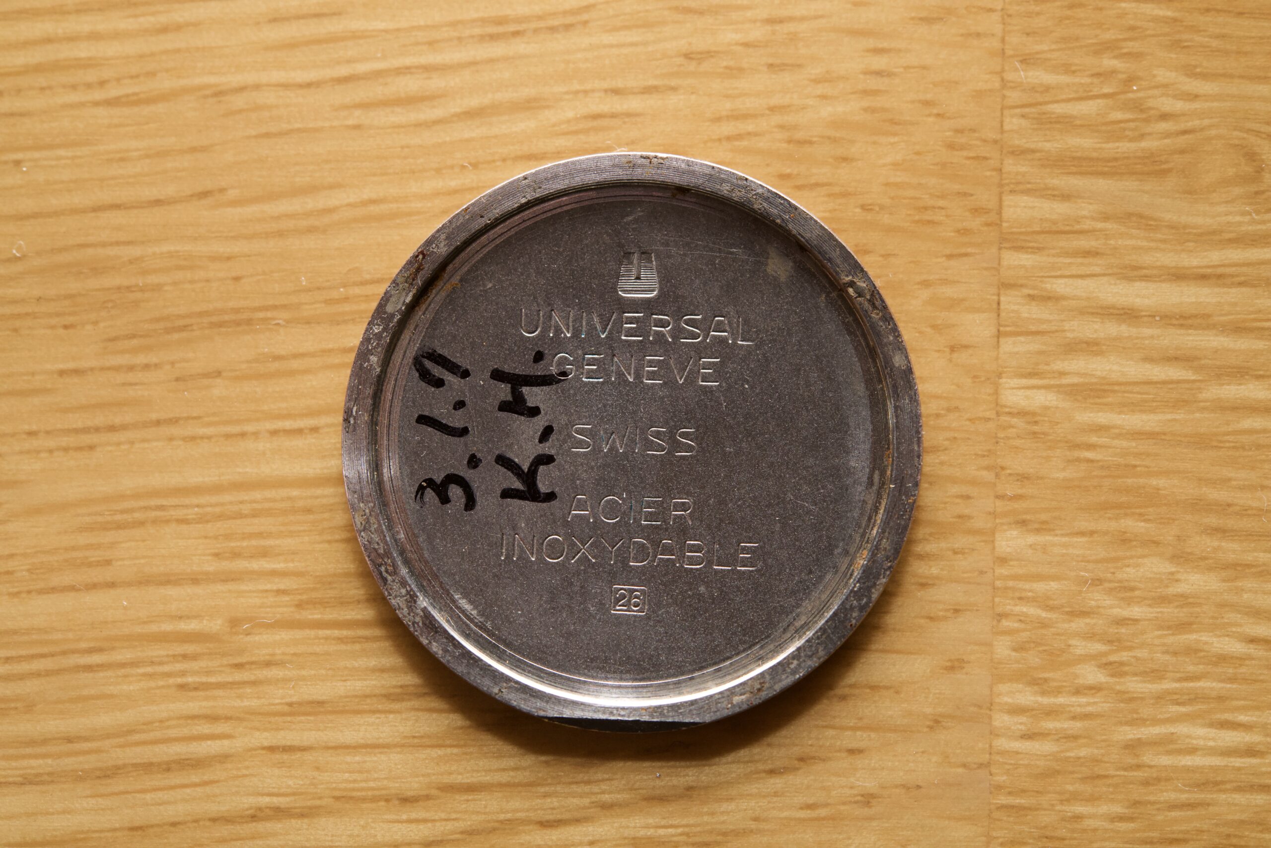 UNIVERSAL GENEVE backpanel