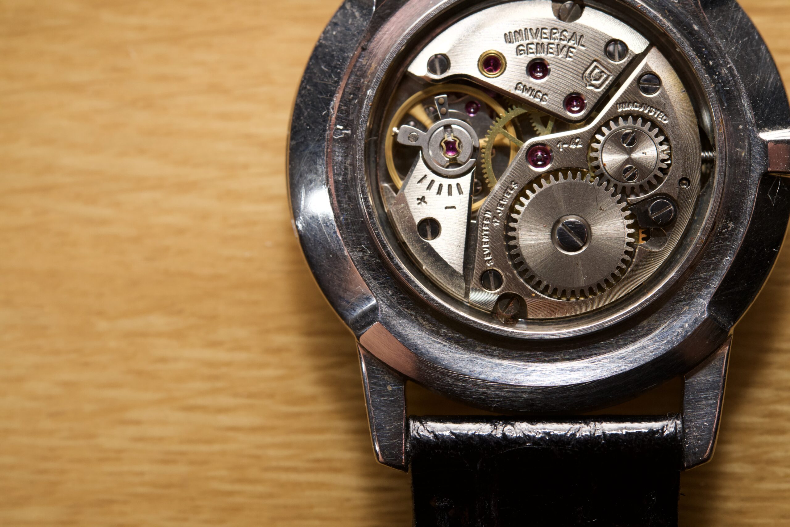 UNIVERSAL GENEVE Cal.1-42