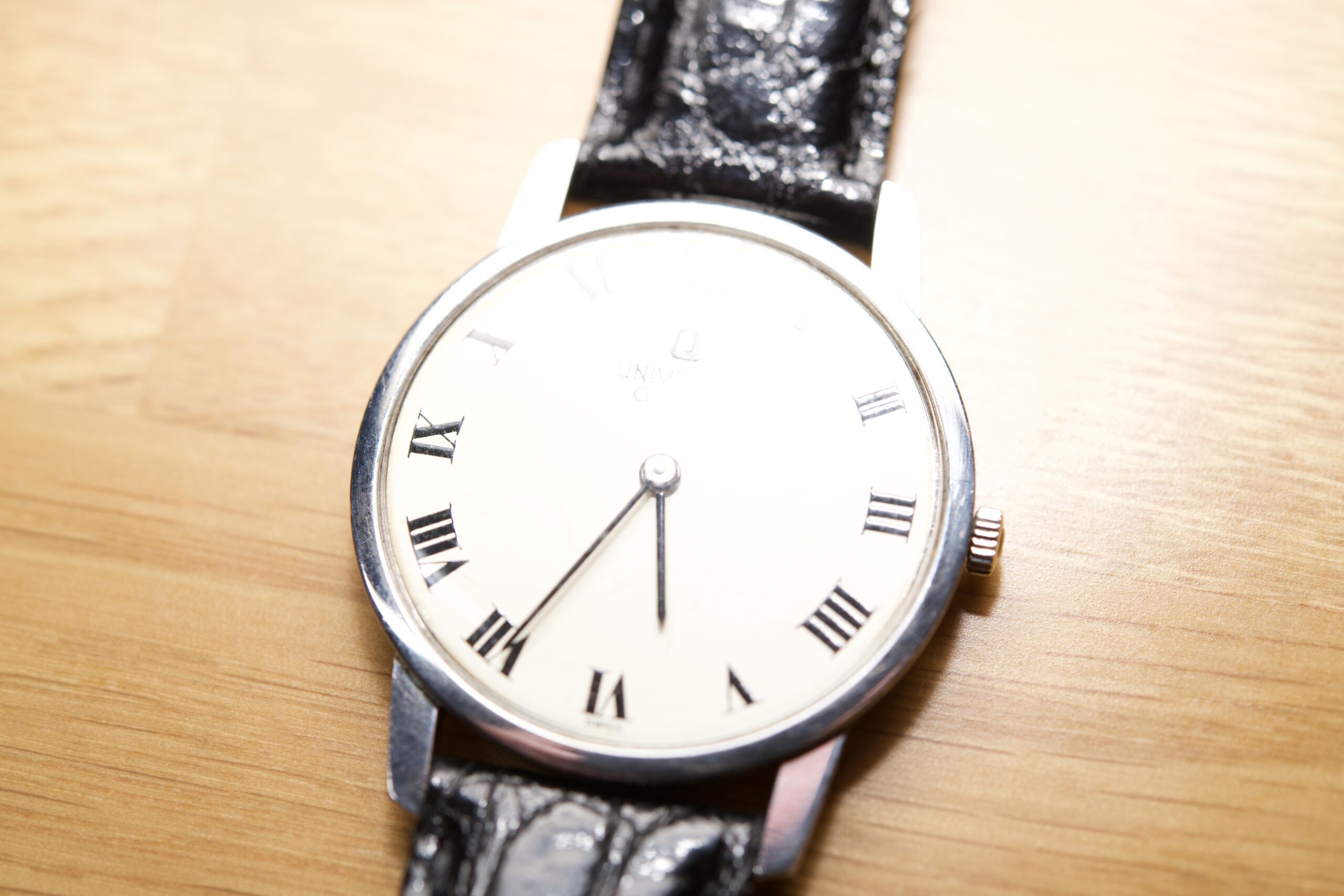 ユニバーサルジュネーブ Cal.1-42 手巻 1970年