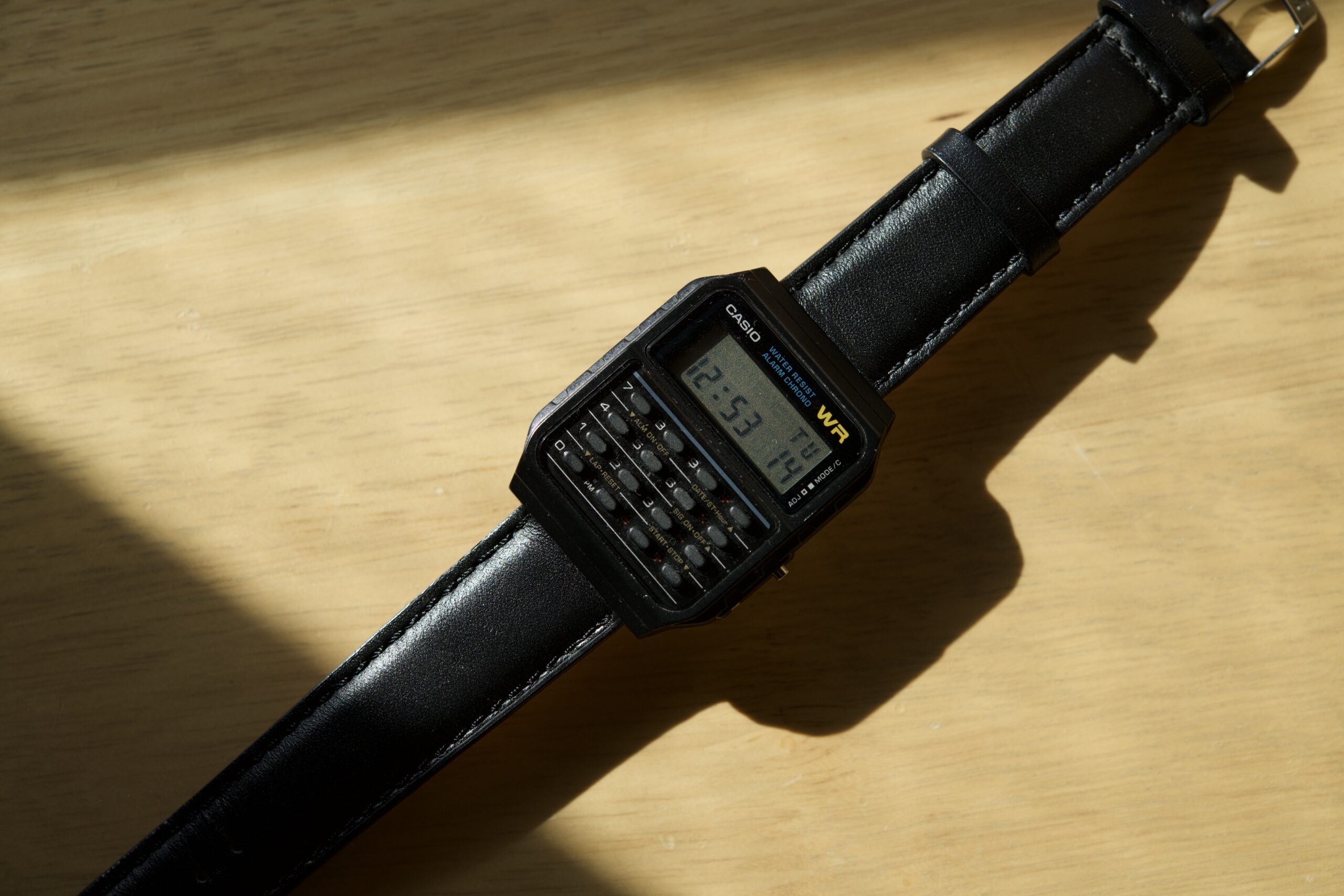 革ベルト付くのかよ！カシオのデータバンク（CA-53W-1Z）のベルト効果をして思ったこと