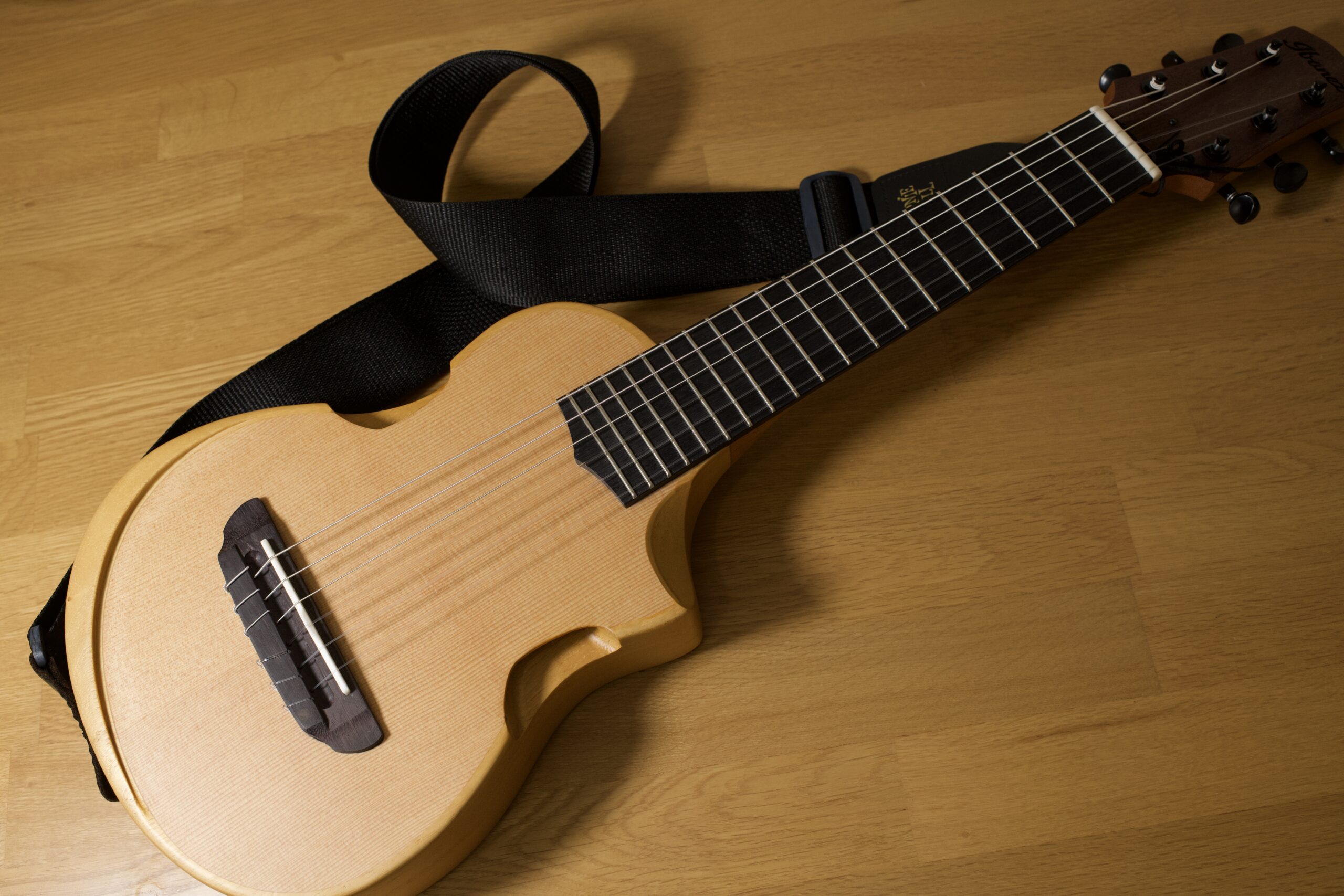 【買ったよ！】Ibanez（AUP10N-OPN）のミニギターが気になる！ 〜ミニギターって定期的に欲しくなるよね〜