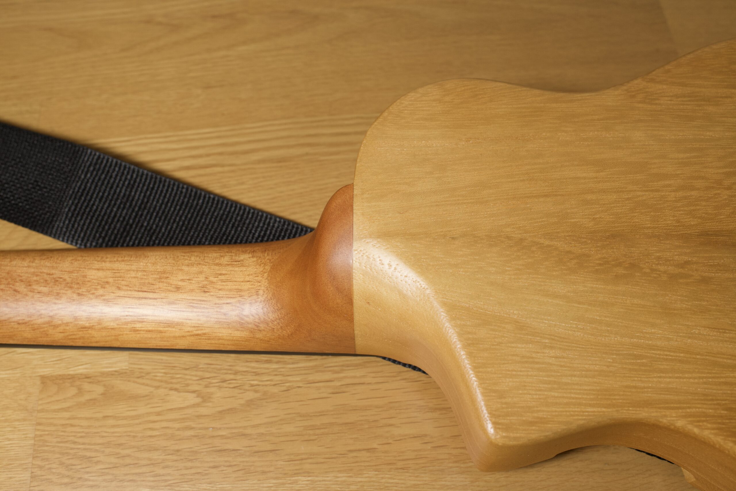 Ibanez（AUP10N-OPN）の写真をちょっとだけ