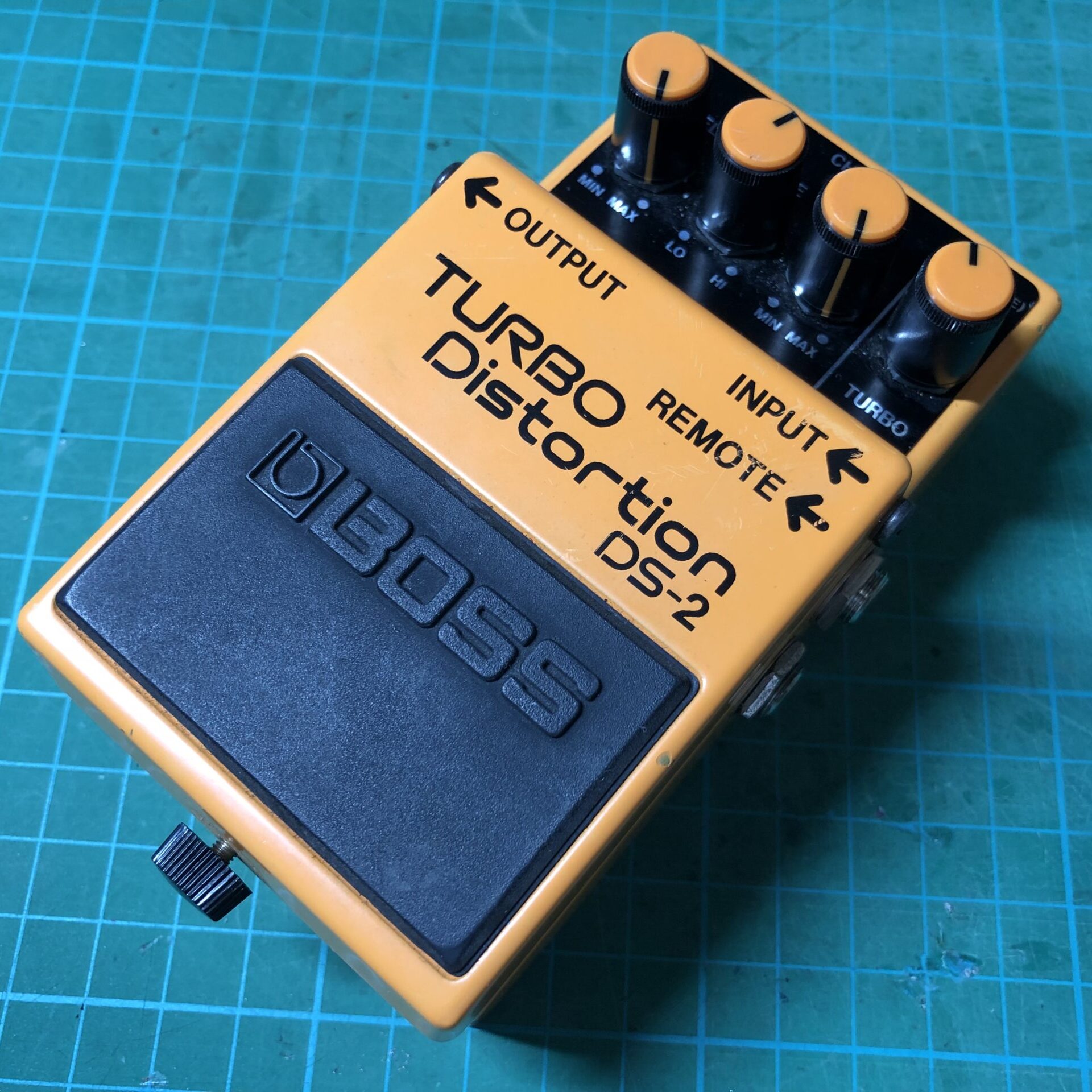 【ジャンク修理】BOSS DS-2 〜ガサゴソとエフェクトかかるのよ、、〜