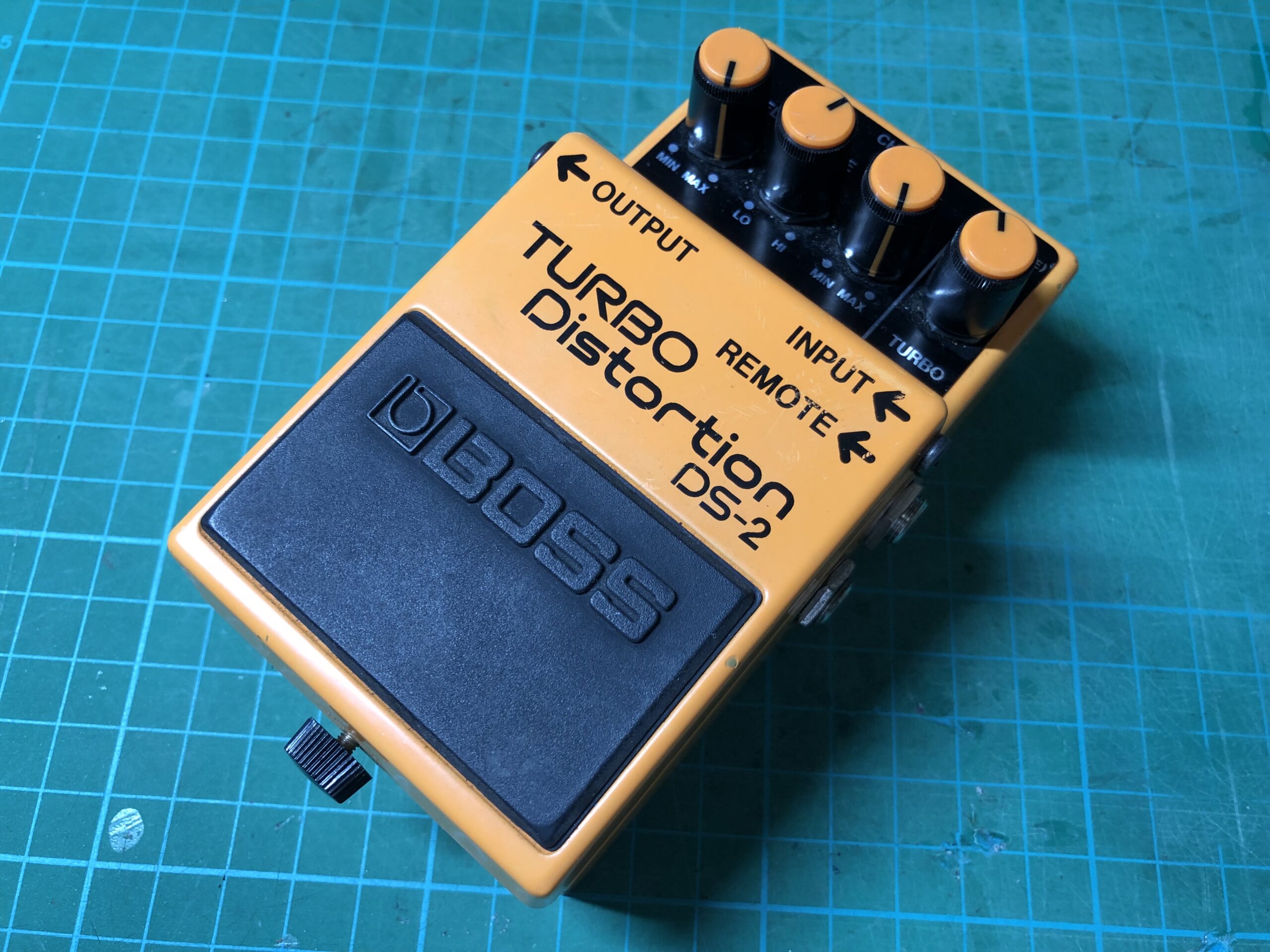 【ジャンク修理】BOSS DS-2 〜ガサゴソとエフェクトかかるのよ、、〜