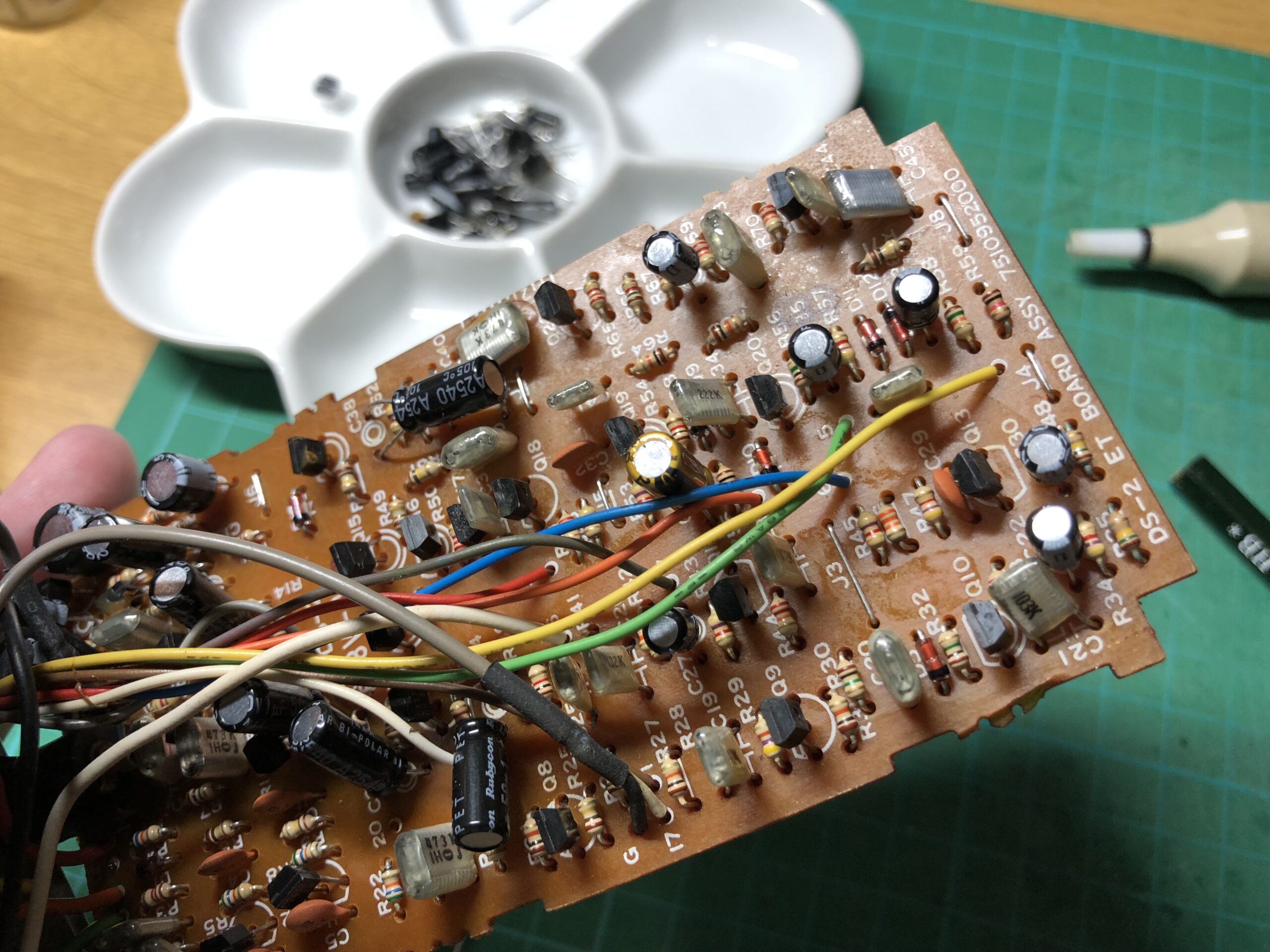 【ジャンク修理】BOSS DS-2 〜ガサゴソとエフェクトかかるのよ、、〜